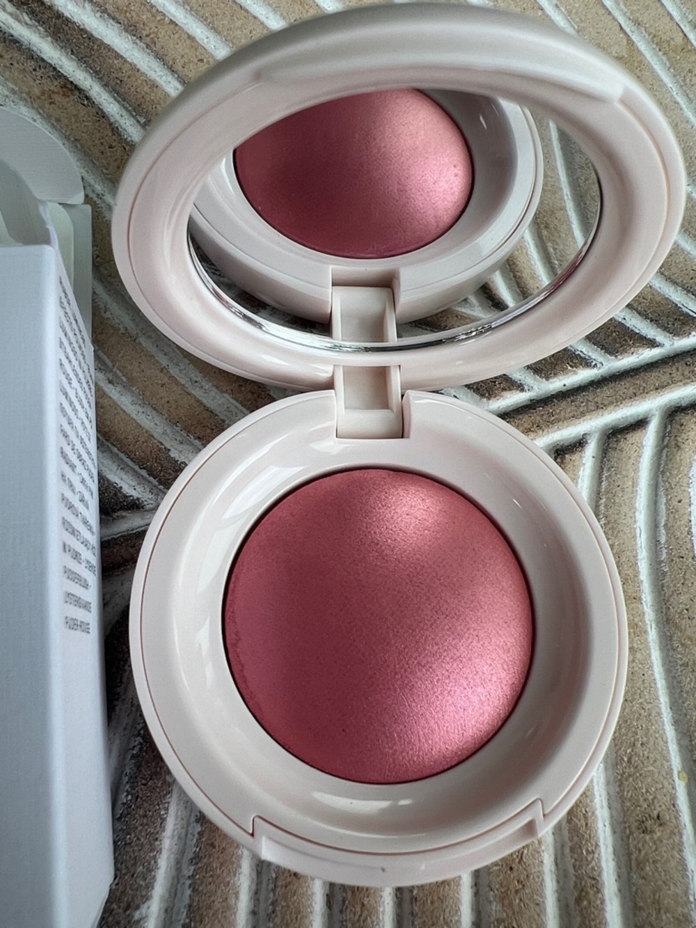 Rare Beauty Soft Pinch Luminous Powder Blush - shade Happy Brand New in Box